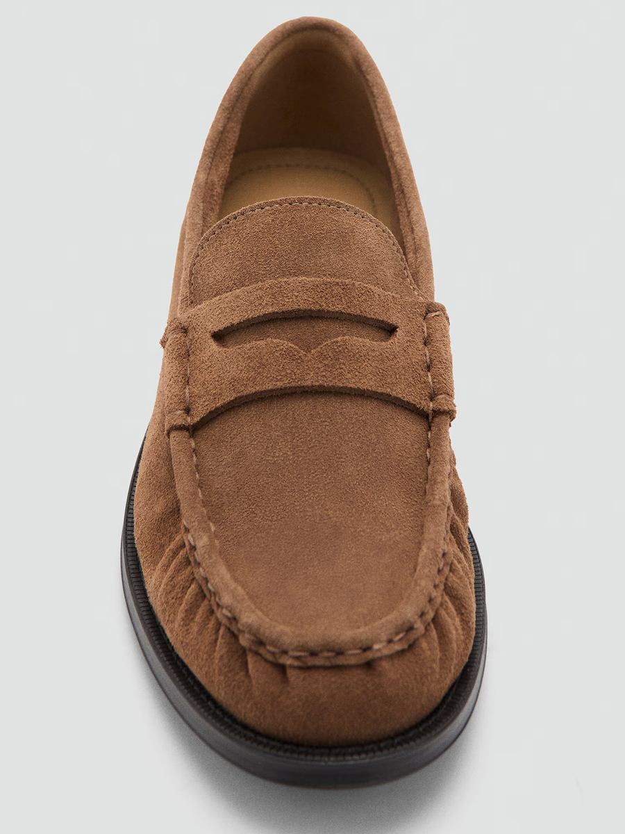Minimal Sneakers