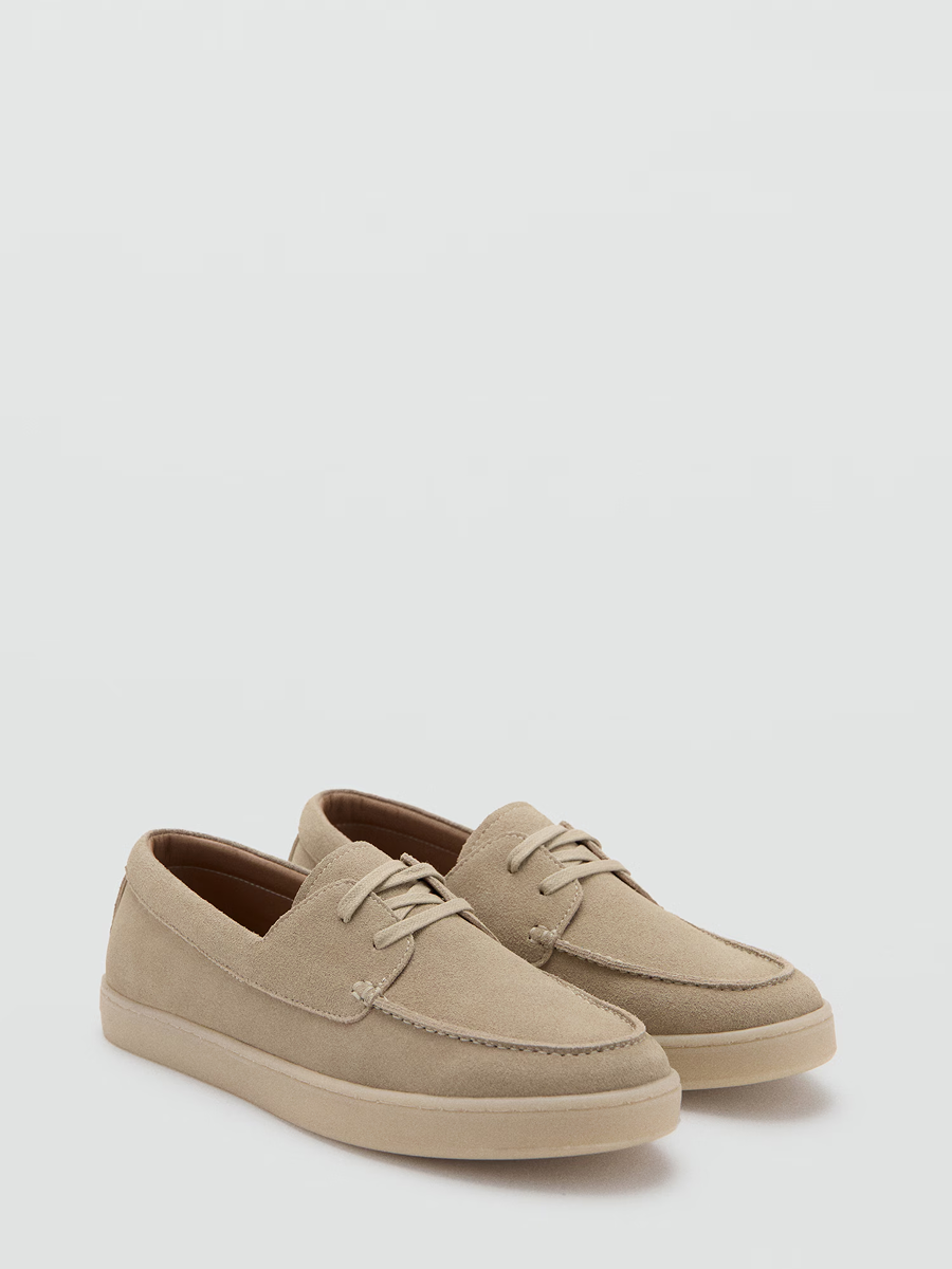 Minimal Sneakers